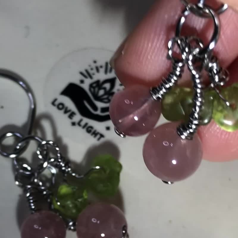 星光粉晶耳环 小樱桃 粉水晶 316钛钢手作饰品 - 耳环/耳夹 - 不锈钢 粉红色