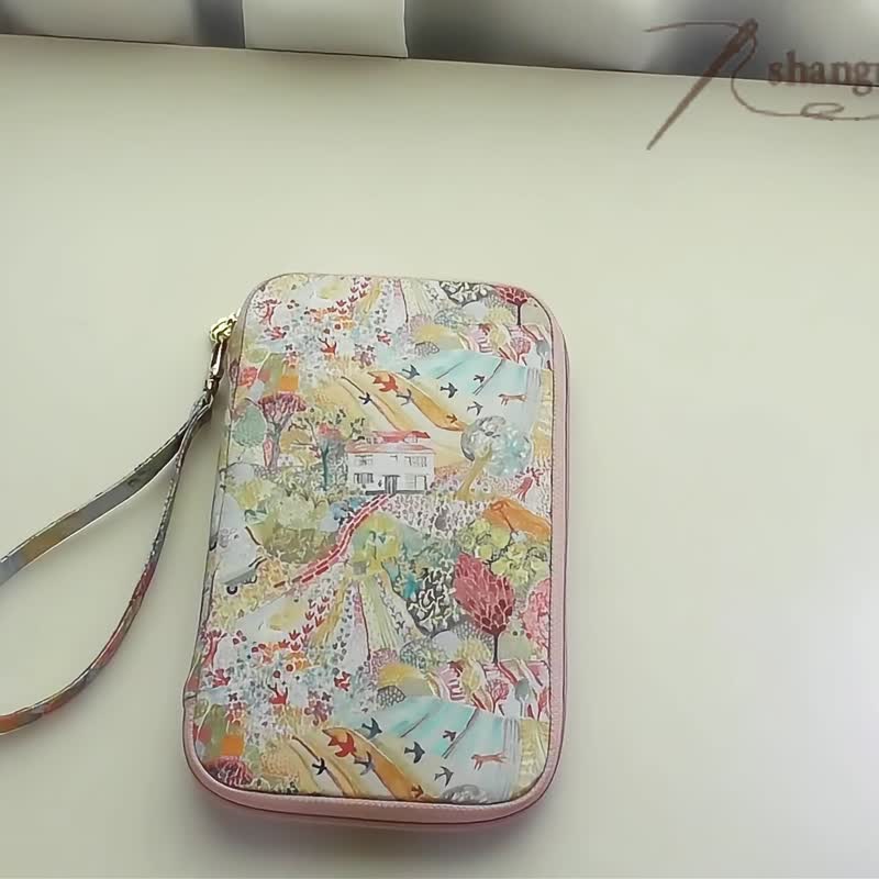 Liberty彩橡树 手工烧饼包/护照包/证件收纳包 - 手拿包 - 棉．麻 粉红色