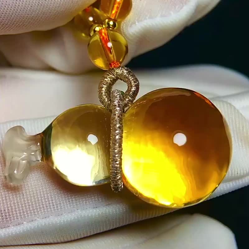 天然极品巴西黄水晶葫芦吊坠雕工精湛 晶体透彻干净全美无瑕疵 - 吊饰 - 水晶 