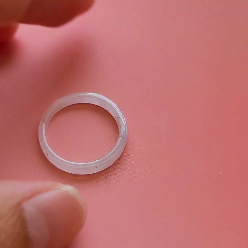 【亲翠】天然翡翠 冰莫西沙撒乌鸡美人条方戒手指镯8.5号戒圈 I款 - 戒指 - 玉石 白色