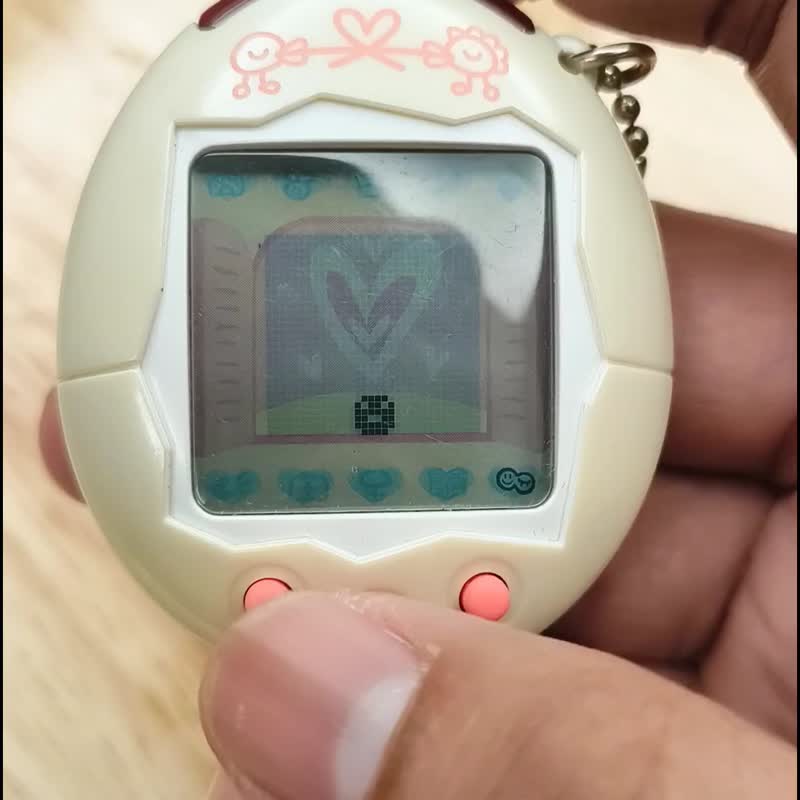 【电子鸡】 七成新 Tamagotchi Plus V2 日二 日2 白色 2004年版 - 数码小物 - 塑料 白色
