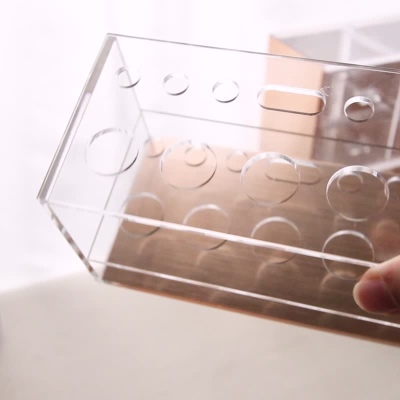 【女友礼物】玫瑰金/12格刷具收纳架 - 彩妆刷具/镜子/梳子 - 其他材质 金色