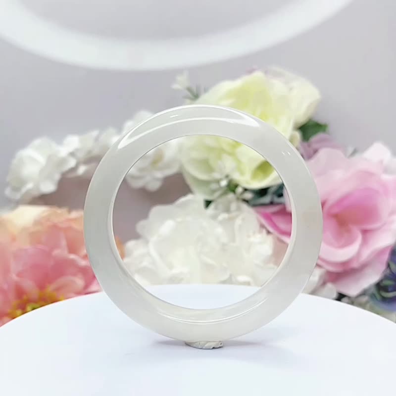 NO.177冰白带粉樱花平安镯 内径 55MM 佘太翠玉镯 樱花镯 手镯 - 手链/手环 - 玉石 多色