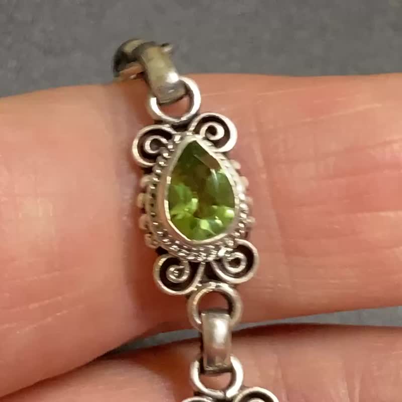 天然 橄榄石 手链 尼泊尔 手工制 925纯银 - 手链/手环 - 半宝石 绿色