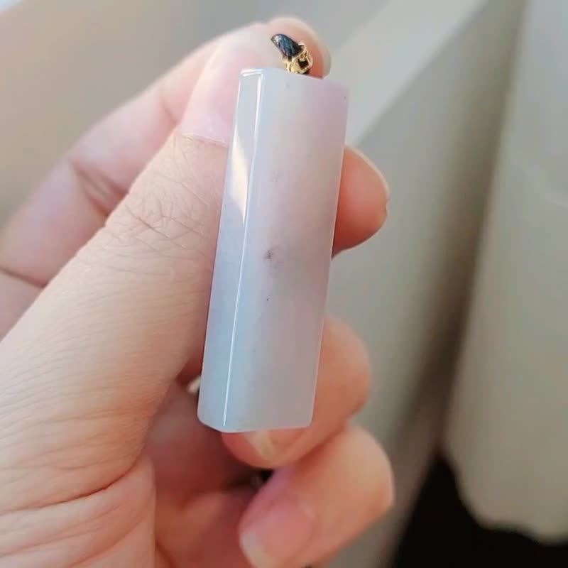 【亲翠】天然翡翠 冰紫春带彩撒乌鸡18K金扣头无事牌皮绳锁骨链 - 手链/手环 - 玉石 紫色