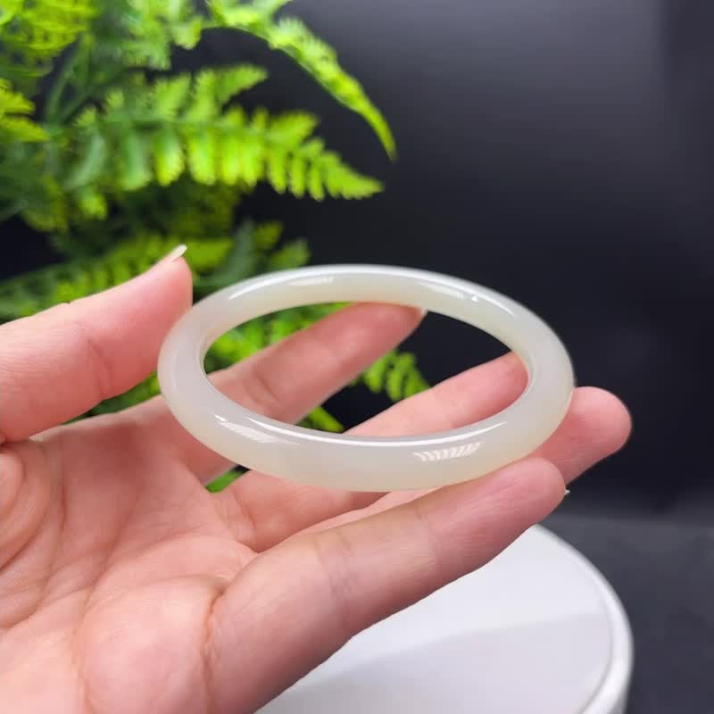 毕业级 和田玉手镯 58MM 老料晴水绿玉手环 附证书 质地温润细腻 - 手链/手环 - 玉石 绿色