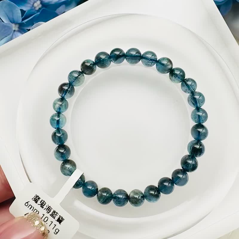 天然魔鬼海蓝宝6mm10.11g金属光泽冥想水晶首选释放压力店主自用 - 手链/手环 - 水晶 蓝色