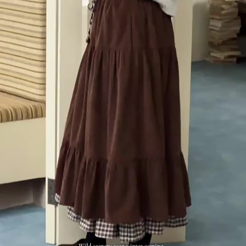 暖緒格調 法式啞光絨面燈芯絨長裙 格紋拼接半身裙 百搭傘裙 - 裙子 - 其他人造纤维 咖啡色