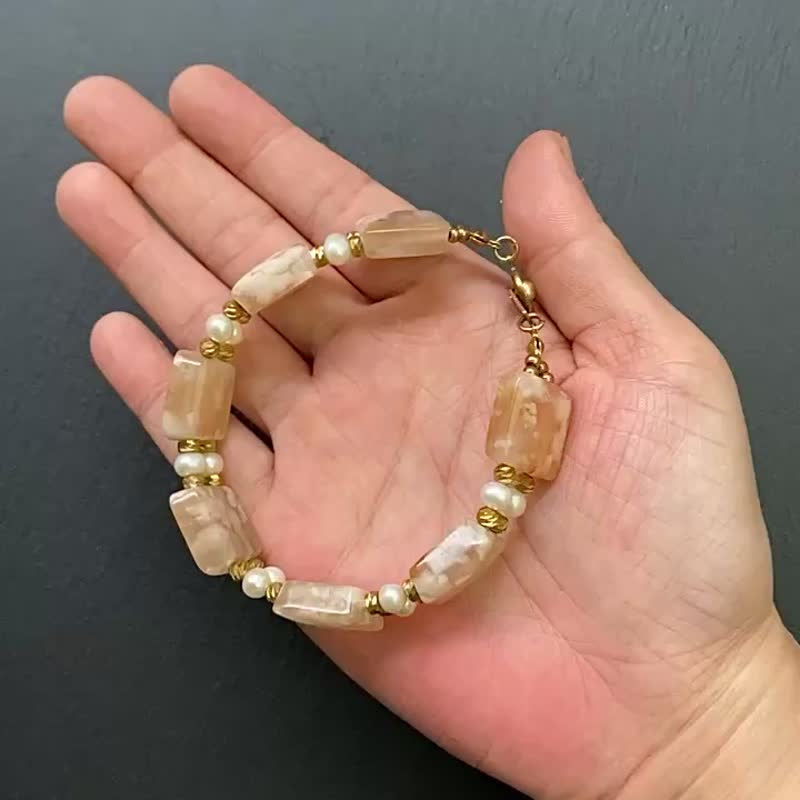 樱花玛瑙 淡水珍珠 黄铜 天然石手链  增强运势 吸引正面能量 - 手链/手环 - 水晶 多色