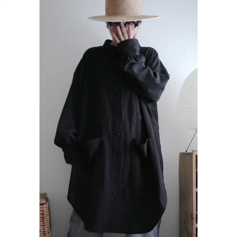 墨黑宽版工装衬衫长版外套 - 女装衬衫 - 棉 黑色