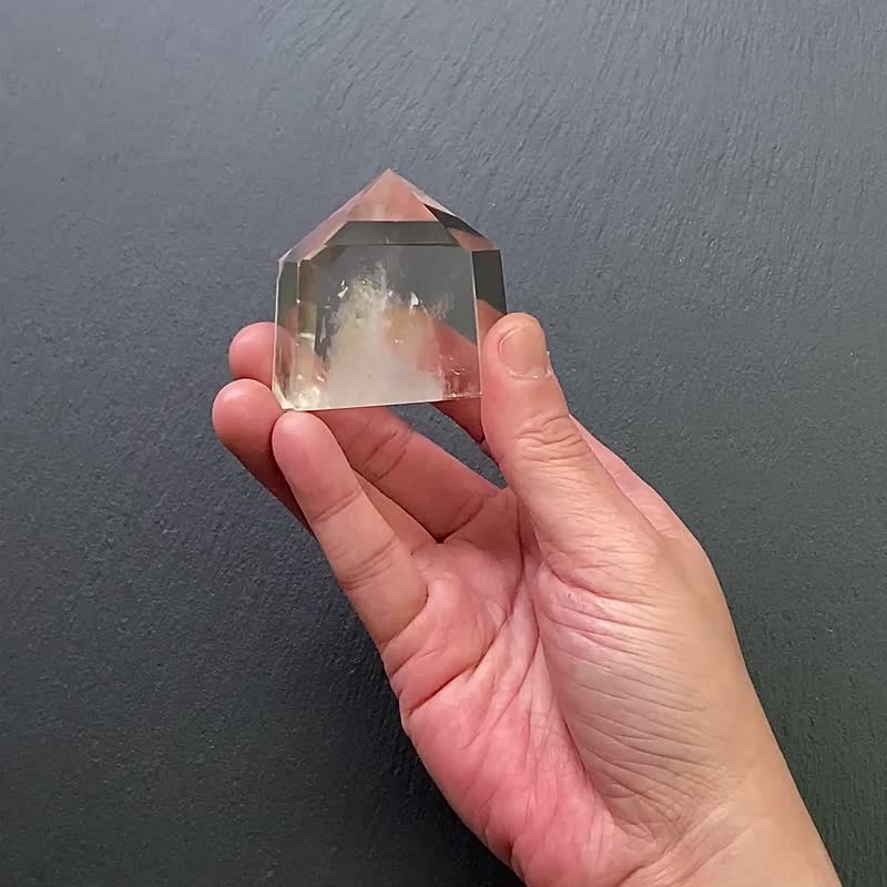 能量摆件-天然冰透烟花感景色白水晶能量柱 冥想 快速出货 - 摆饰 - 水晶 白色