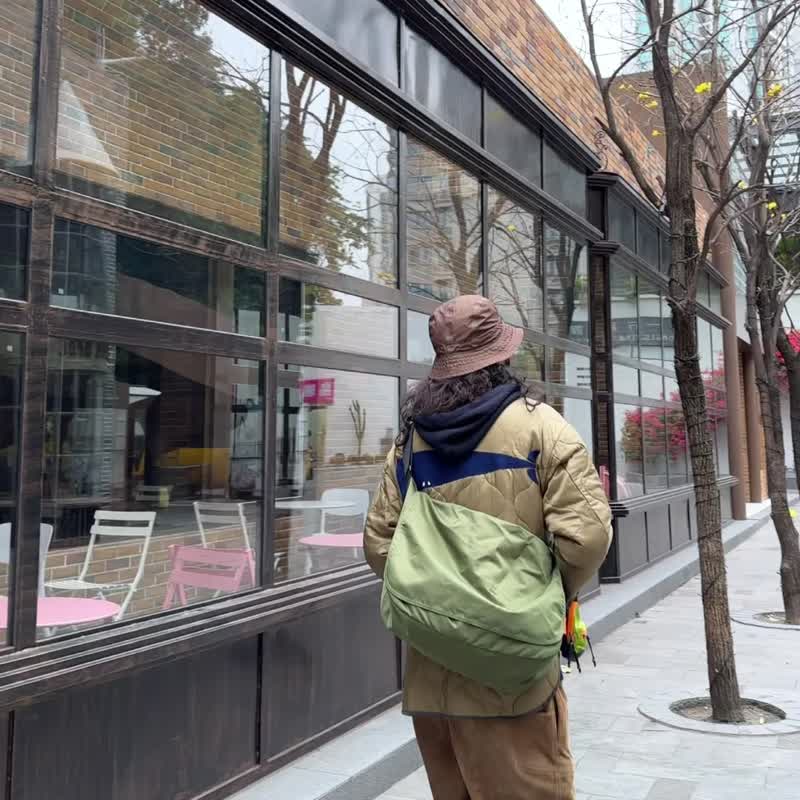 轻舟系列 时尚文艺范斜挎包超轻无感出行挎包 - 侧背包/斜挎包 - 尼龙 绿色