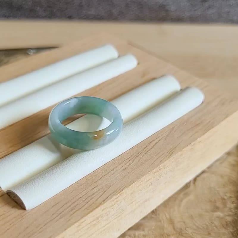 【亲翠】天然翡翠 冰果绿撒金最美配色尾戒手指镯7.5号戒圈 - 戒指 - 玉石 多色