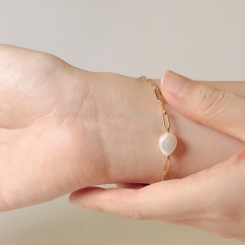 巴洛克珍珠316医疗钢手链/不锈钢手链 珍珠手链 14K金色手链 轻奢 - 手链/手环 - 不锈钢 金色