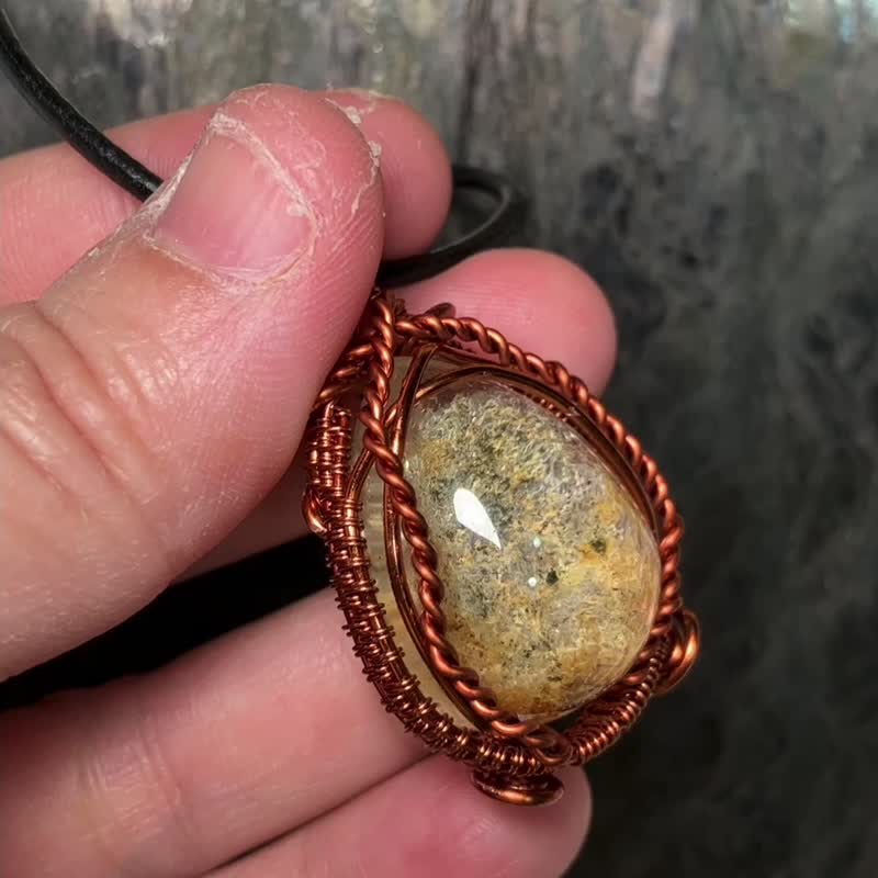 黄绿 幽灵水晶 / 水晶吊坠/ 含皮绳 /铜线编织 艺术编织 - 项链 - 水晶 黄色