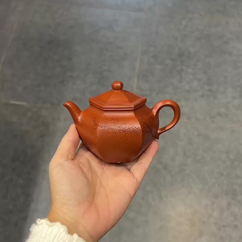 六角莲子 全手工   容量150cc/红降坡经典款新作壶身丰满俊美 - 茶具/茶杯 - 陶 