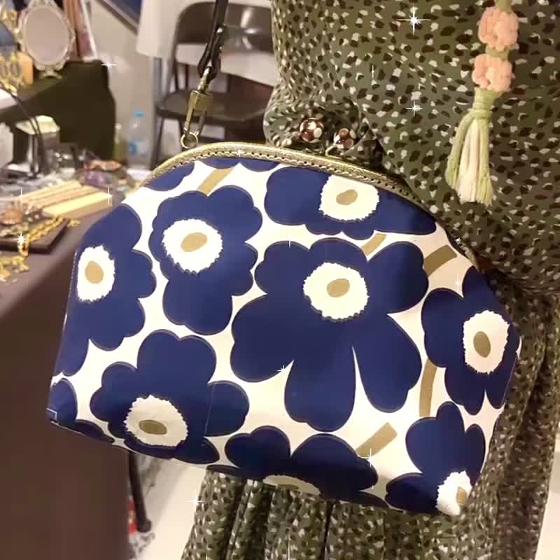 MBC 人手制 Marimekko 24cm 弧形框 口金包 - 侧背包/斜挎包 - 棉 蓝色