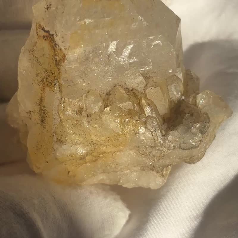 西藏 黄金 喜马拉雅 城堡型水晶 彩虹 白水晶簇 浮生 天然 - 摆饰 - 水晶 金色