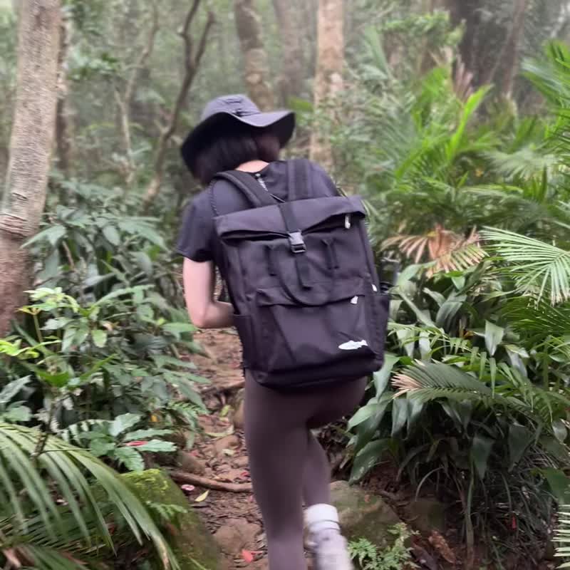 Go:wild 够野│轻旅卷盖后背包 双肩包/通勤包/电脑书包/生日礼物 - 后背包/双肩包 - 其他人造纤维 黑色