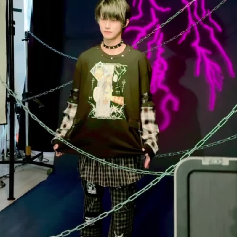 原创伊藤润二 狂热联名双一漫画印花格纹可拆袖口袋 T 恤 JJIT09 - 男装上衣/T 恤 - 棉 