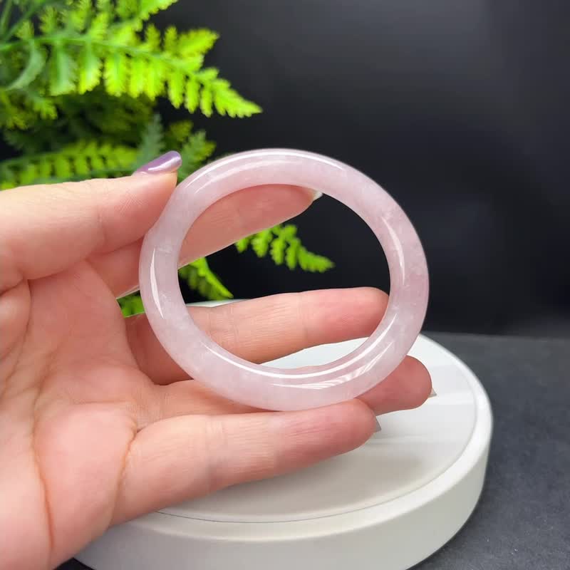 粉晶手镯 53+MM 冰飘闪片彩虹 渐变粉圆条芙蓉水晶手环 娇嫩旺夫 - 手链/手环 - 水晶 粉红色