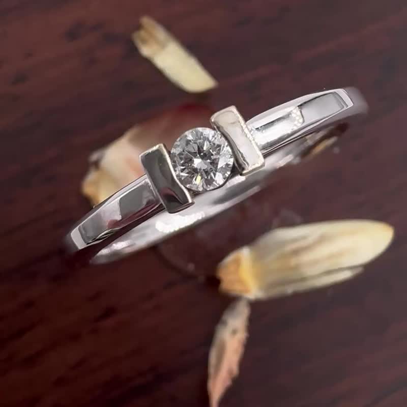 都会棱线  18K 白金 10 分单钻极简日常钻戒 - 戒指 - 贵金属 