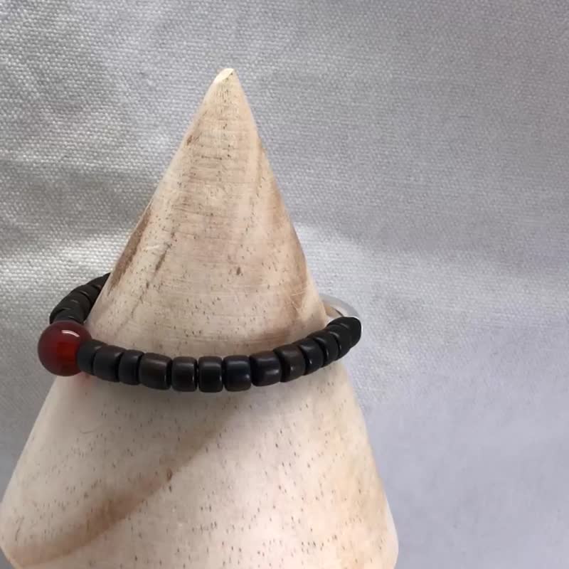 祝福925纯银宝石手串 红玉髓-黑檀木-银管 水晶手链 弹性手围 - 手链/手环 - 纯银 红色