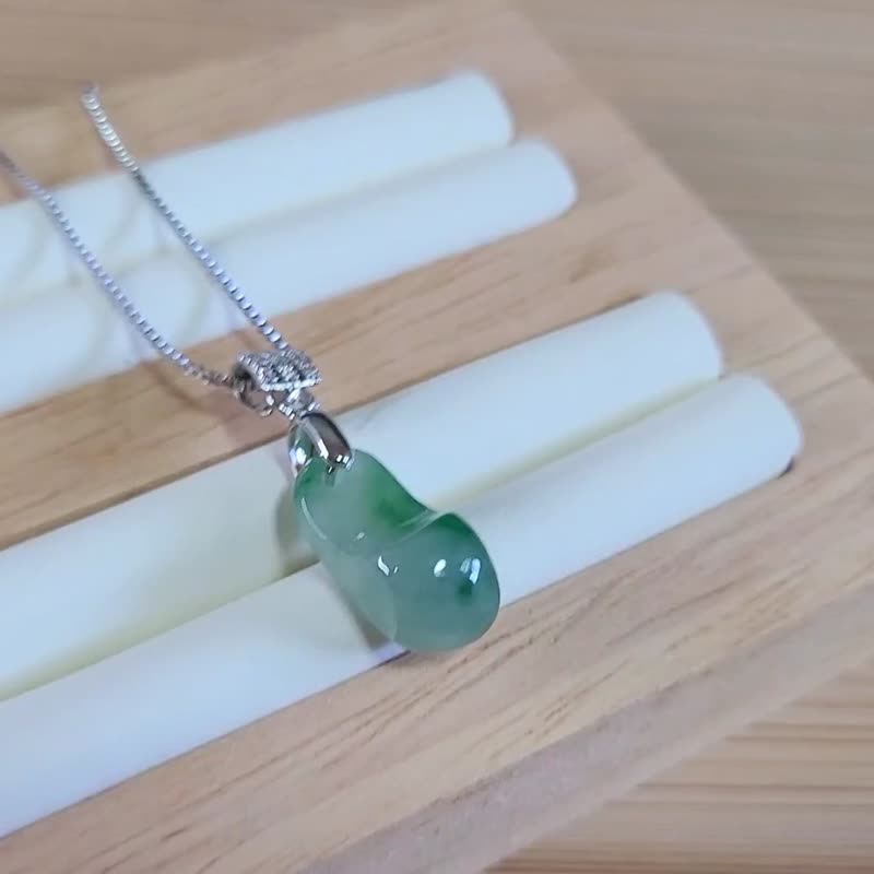 亲翠 天然翡翠 高冰清甜绿飘花手磨原石纯银锁骨链 - 项链 - 玉石 多色