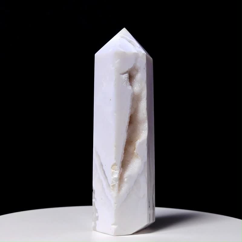 稀有白蕾丝玛瑙 矿脉 收藏级 一柱擎天 招财 脉轮 晶柱 礼物 独家 - 摆饰 - 宝石 白色