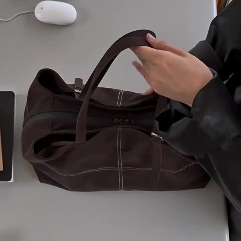 磨砂戴文咖色 城市刷刷包 磨砂系肩背包 大容量軟革托特包 - 侧背包/斜挎包 - 人造皮革 咖啡色