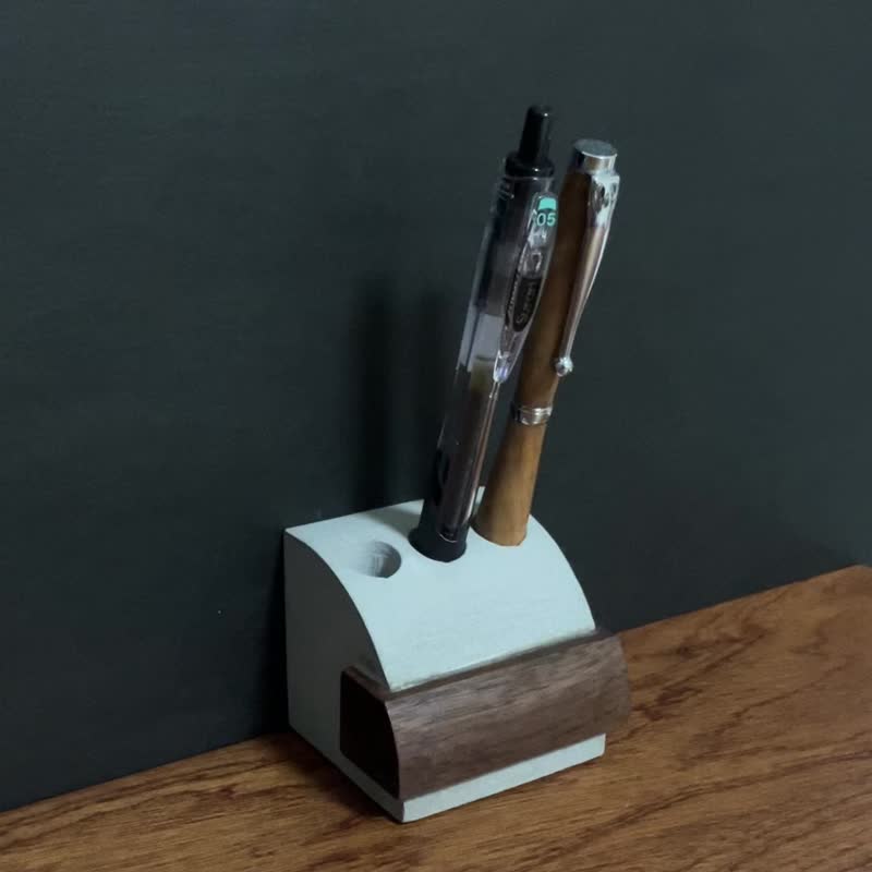 【泥木办公小物 - 笔筒】清水模 / 木材 / 文具 / 送礼 / 简约风格 - 笔筒/笔座 - 水泥 灰色