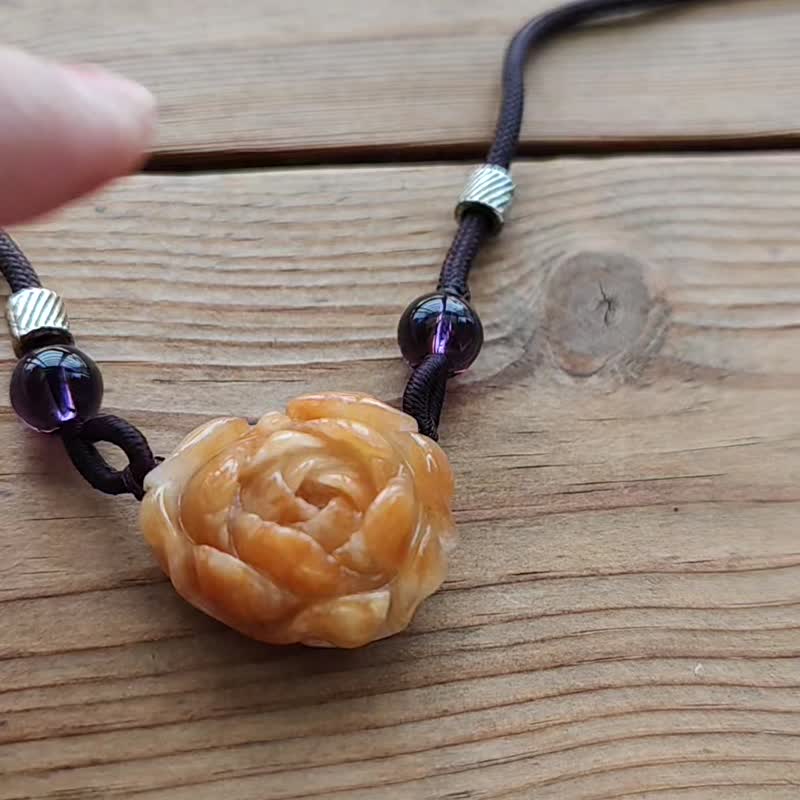 纯翠 天然翡翠 冰橘红特殊色美玫瑰花调整式绳链 附台证 - 项链 - 玉石 多色