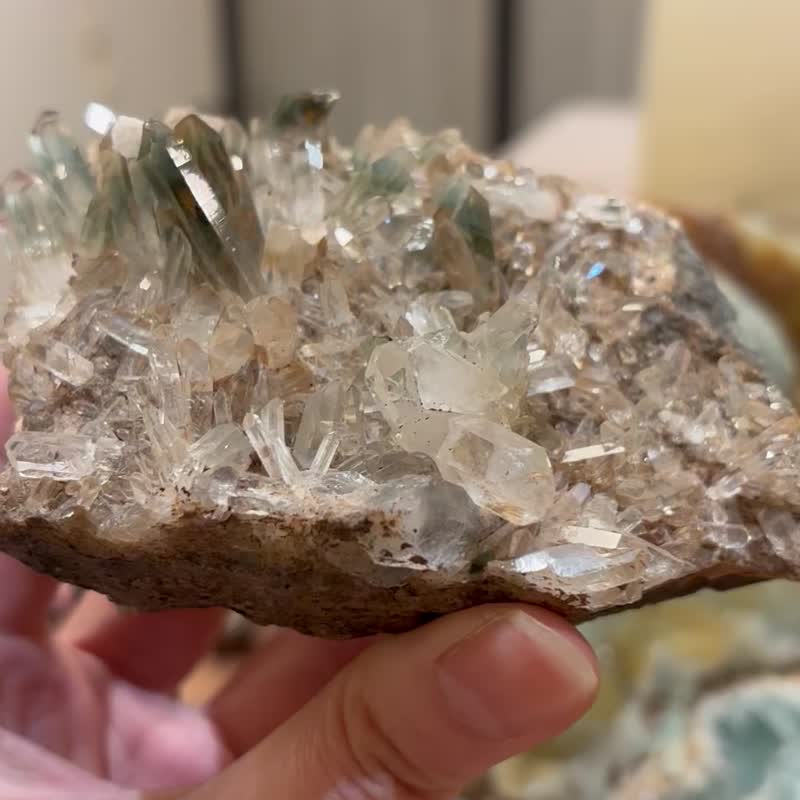 新春开运  绿幽灵 天然水晶 原石 运气 店铺 办公室 财富 机会 - 摆饰 - 水晶 绿色
