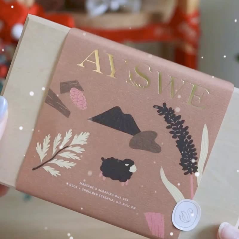 【圣诞礼盒 l 快速出货】粉晶刮痧榉木按摩梳 & 舒缓滚珠精油礼盒 - 香薰/精油/线香 - 木头 