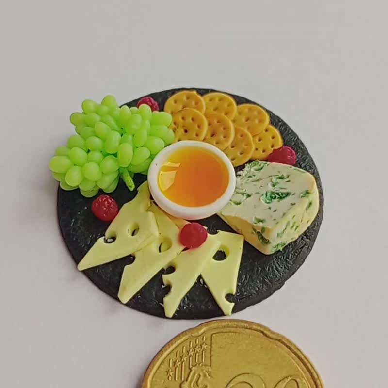 Polymer clay cheese plate, miniature food - 玩具/玩偶 - 其他材质 