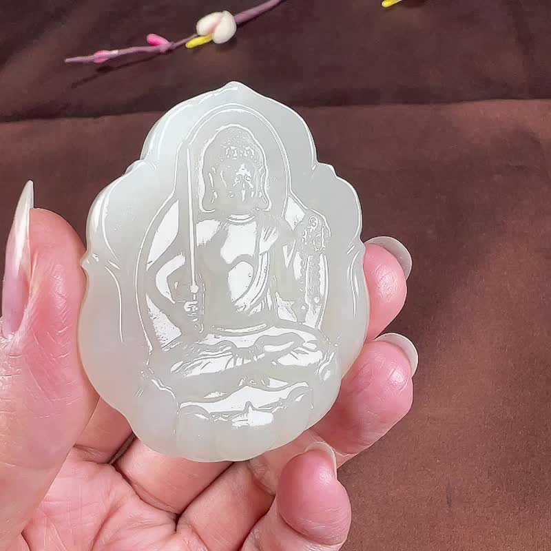 秒杀价 天然新疆和田玉羊脂玉不动明王吊坠 玉质细腻温润 - 吊饰 - 玉石 