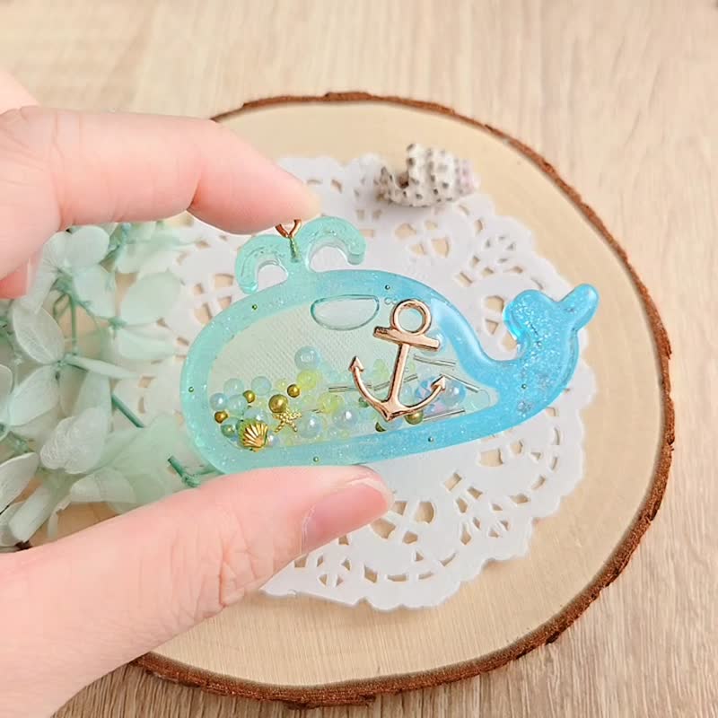 妍语手作 钥匙圈吊饰 流沙  海洋渐层鲸鱼 海星 贝壳 珍珠 船锚 - 钥匙链/钥匙包 - 树脂 绿色