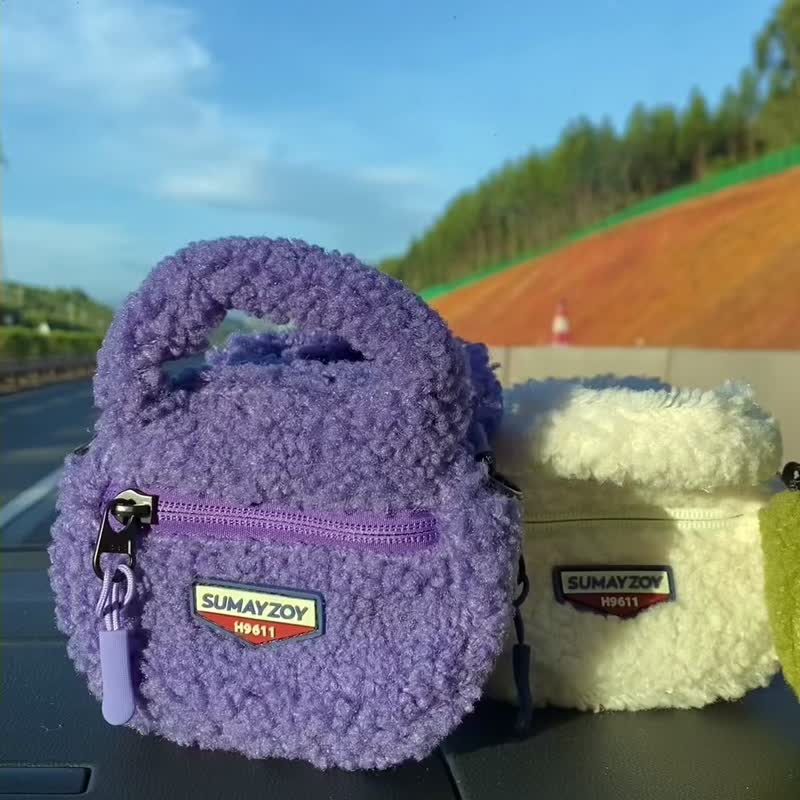 秋冬首選 晴天系列毛絨包 小眾休閑斜挎包 礦石灰 - 侧背包/斜挎包 - 聚酯纤维 灰色