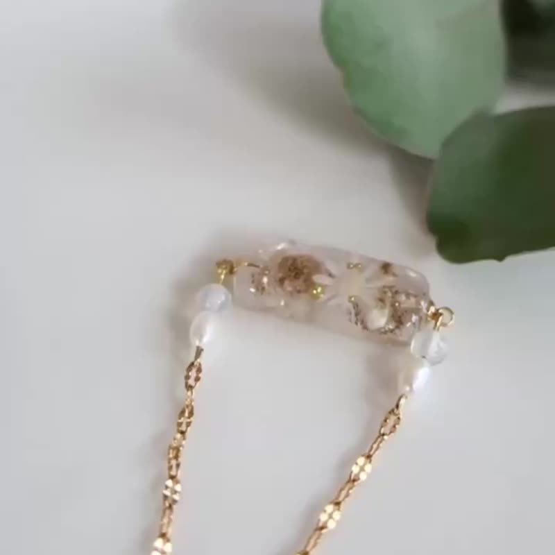 Natural stone opal bracelet easy to adjust - 手链/手环 - 树脂 透明