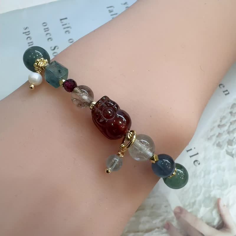 Designer Blue-Green Fluorite Piece for Holistic Energy Balan - 手链/手环 - 半宝石 
