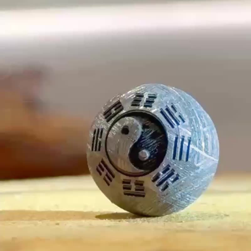 龙彩宝石 保证真品 瑞典 m 铁立体阳雕系列一八卦太极阴鱼 - 其他 - 其他材质 银色