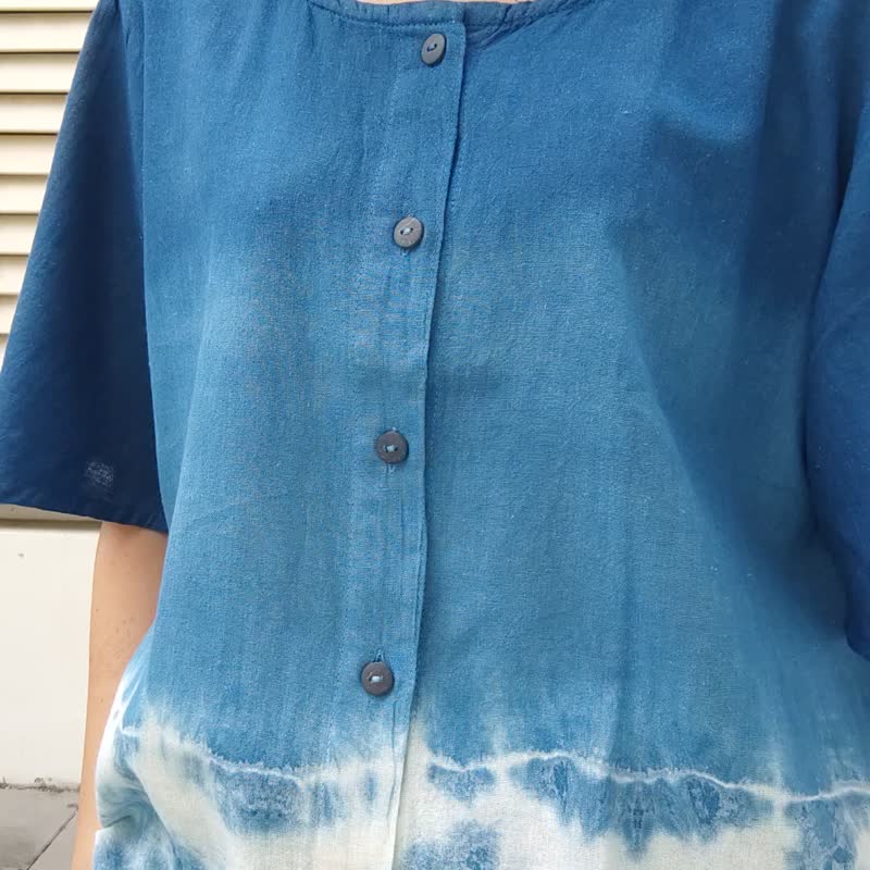 Myra 3T -  圆领短款宽袖扎染上衣 - 女装上衣 - 棉．麻 蓝色