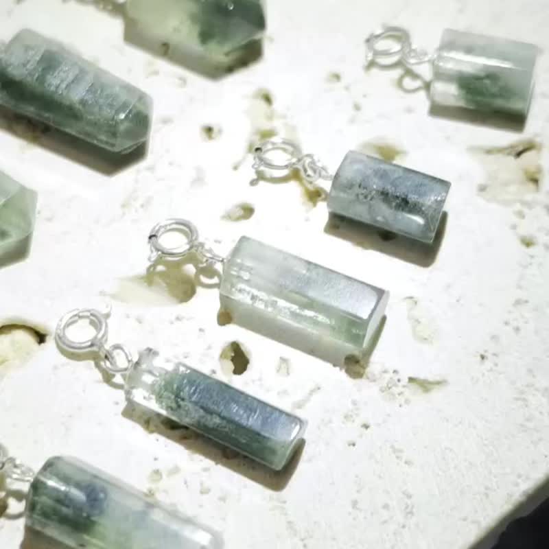 【Dream Crystal Art】幽谷之森 - 天然绿幽灵原矿感纯银坠 (A-E) - 项链 - 半宝石 绿色