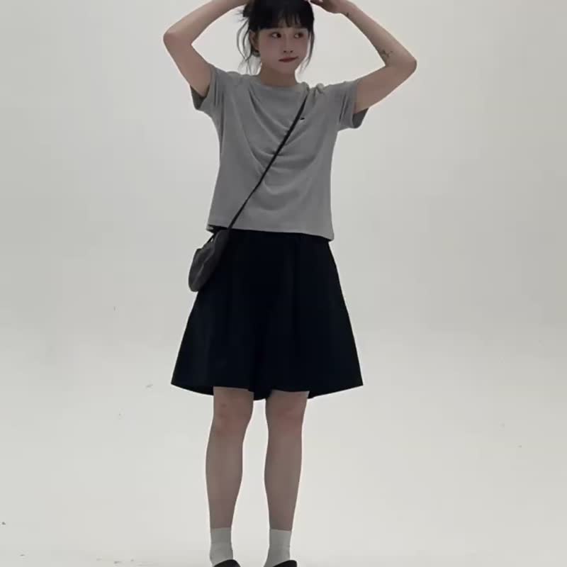4顔色 基礎款休閒短褲 日常百搭寬松闊腿中褲 中性五分褲 - 女装短裤 - 棉．麻 白色