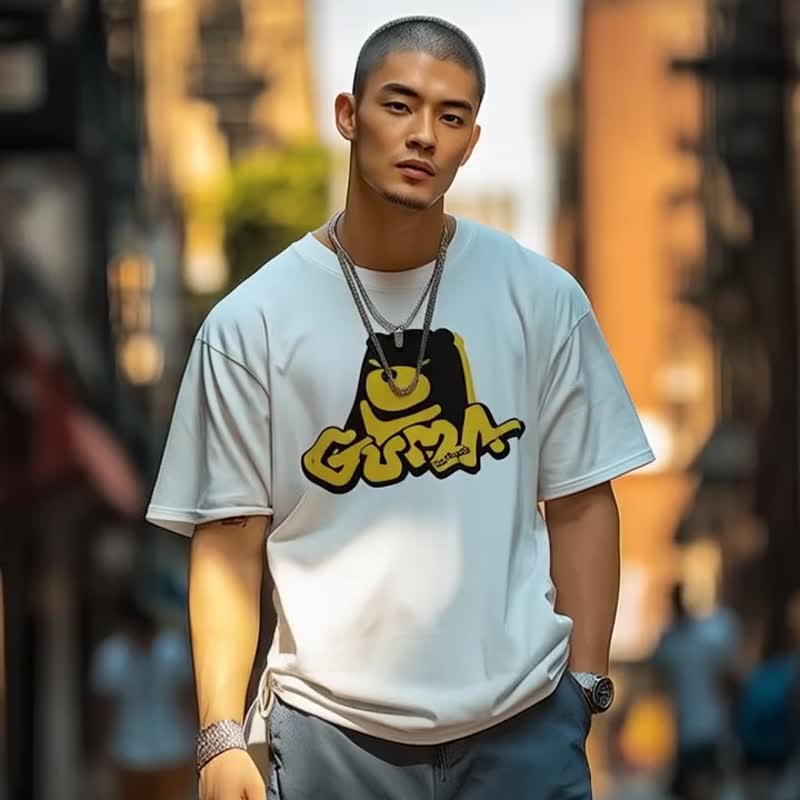 Guma系列 | 台湾黑熊 | 白色印花T Shirt | OVER SIZE - 男装上衣/T 恤 - 棉．麻 白色