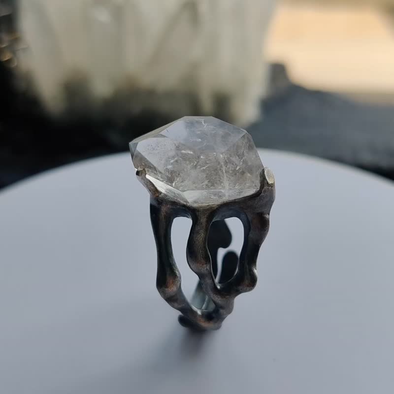原石美 白水晶原石矿石纯银做旧开口戒指 - 戒指 - 纯银 黑色