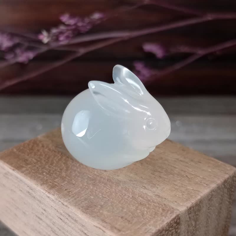 小雕件 拜年月兔-小 白玉髓 - 摆饰 - 玉石 透明