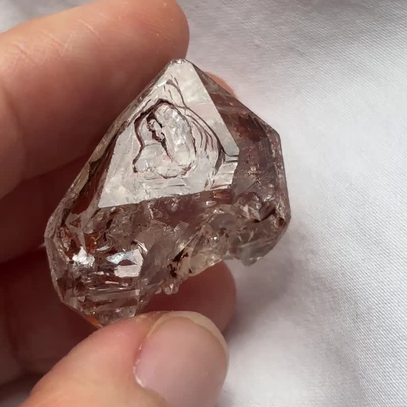 红泥骨干 红泥水晶 粉红白色幽灵共生 骸骨骨干水晶 天然原石 水 - 摆饰 - 水晶 红色