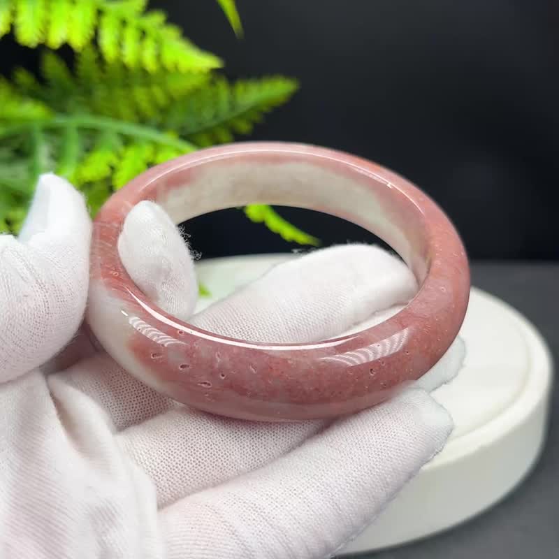 珊瑚玉手镯 55MM 渐变豆沙粉 高瓷玉化 呼吸孔赞比大花 祥瑞招财 - 手链/手环 - 玉石 