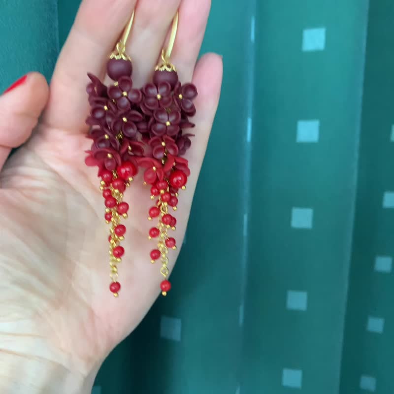 Burgundy Cascade Earrings With Tiny Flowers Floral Earrings Long Earrings - 耳环/耳夹 - 粘土 红色